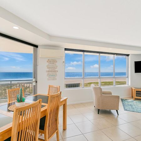 Oceanside Resort - Absolute Beachfront Apartments Gold Coast Luaran gambar