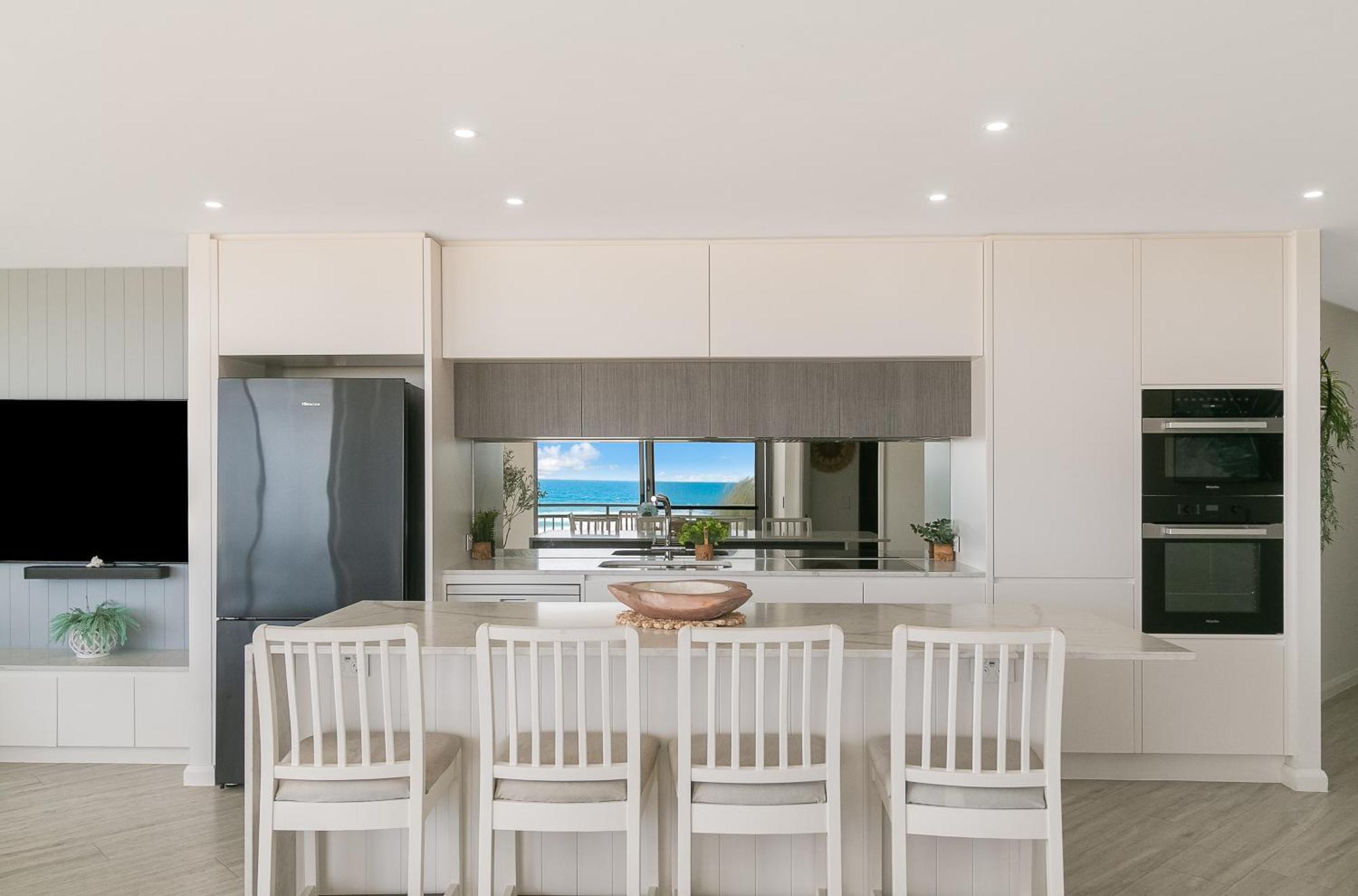 Oceanside Resort - Absolute Beachfront Apartments Gold Coast Luaran gambar