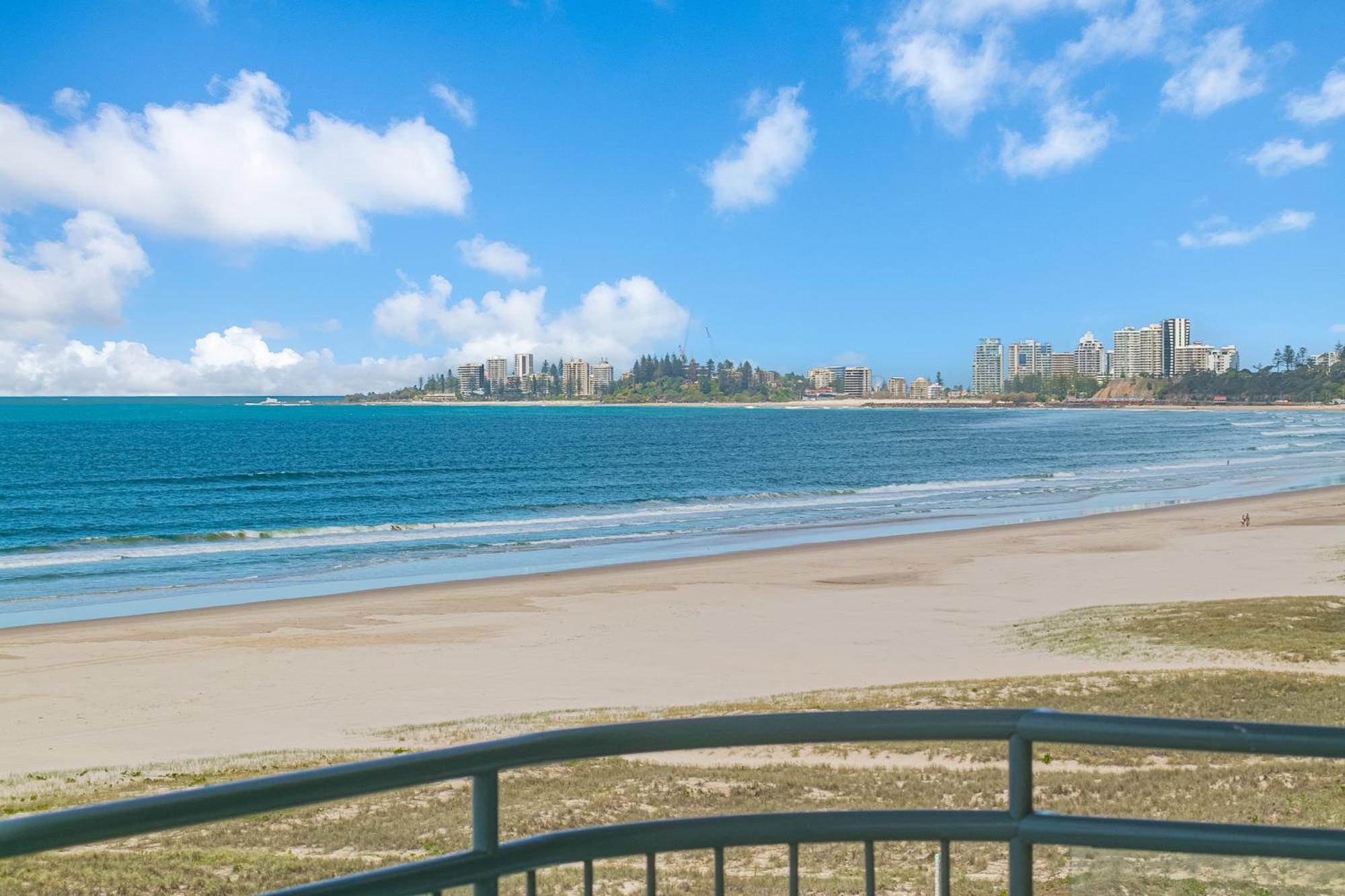Oceanside Resort - Absolute Beachfront Apartments Gold Coast Luaran gambar