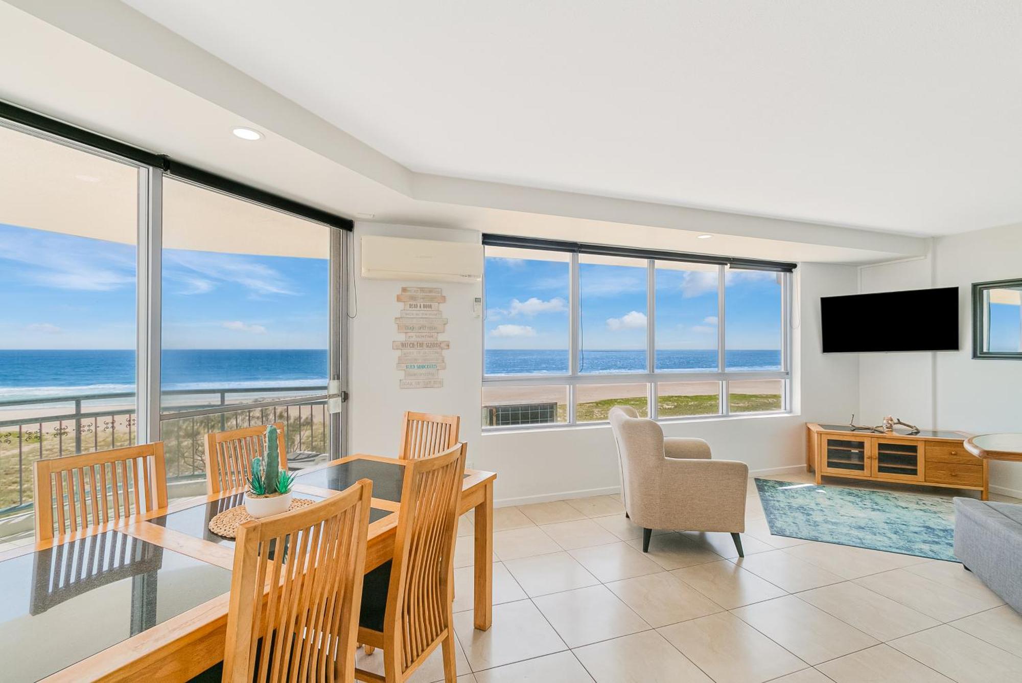 Oceanside Resort - Absolute Beachfront Apartments Gold Coast Luaran gambar