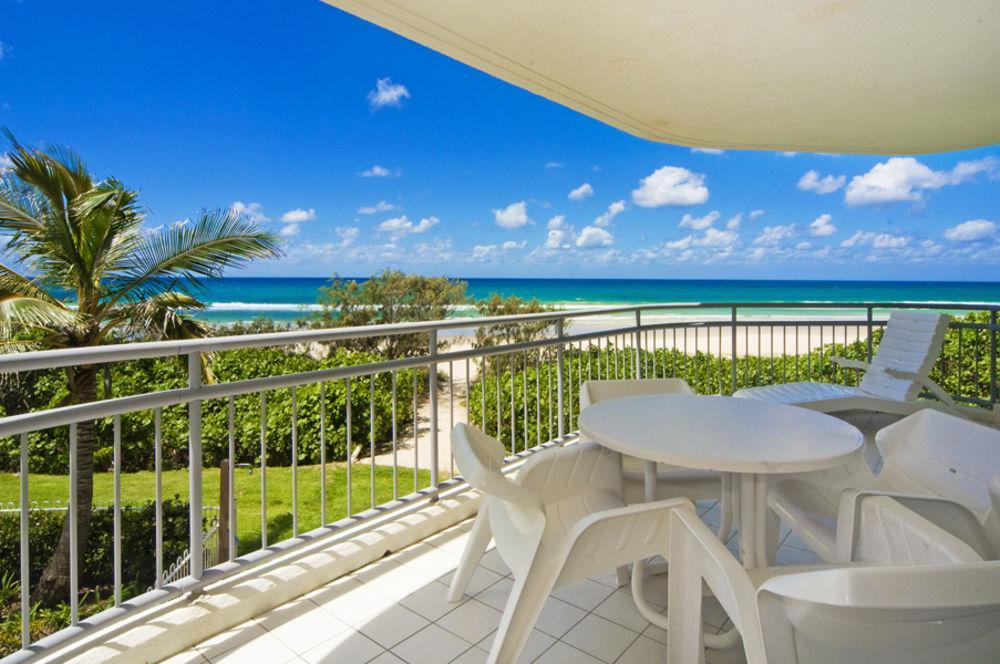Oceanside Resort - Absolute Beachfront Apartments Gold Coast Luaran gambar