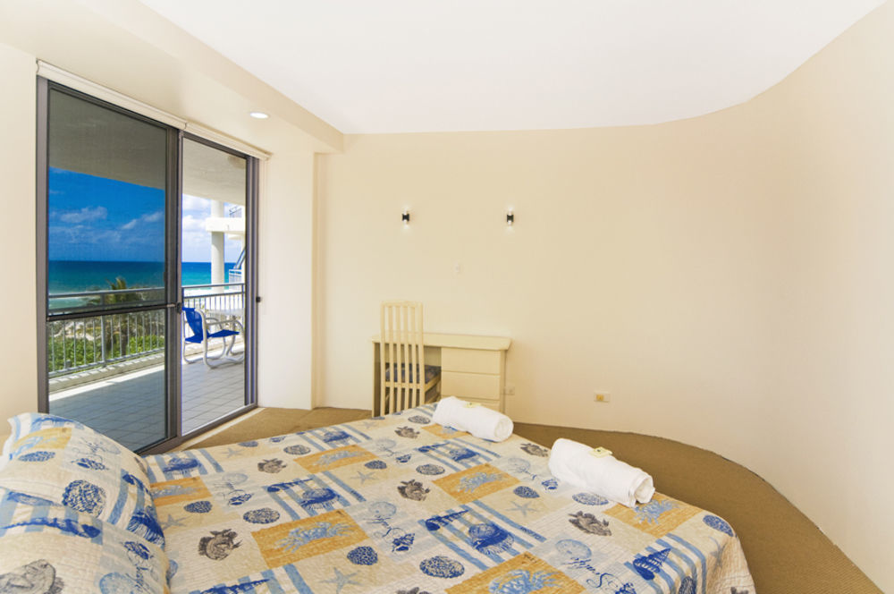 Oceanside Resort - Absolute Beachfront Apartments Gold Coast Luaran gambar