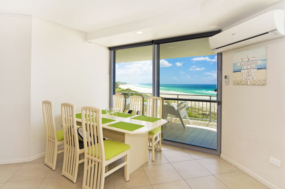 Oceanside Resort - Absolute Beachfront Apartments Gold Coast Luaran gambar