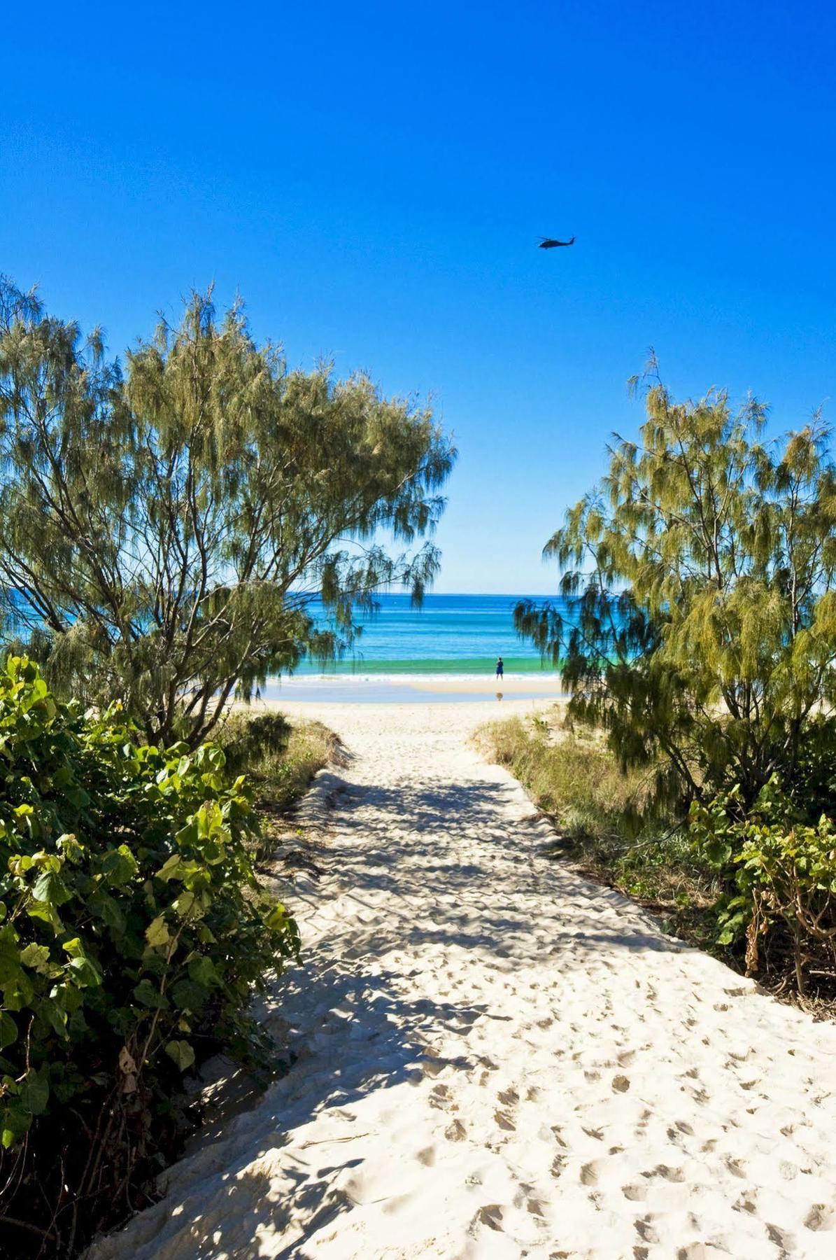 Oceanside Resort - Absolute Beachfront Apartments Gold Coast Luaran gambar