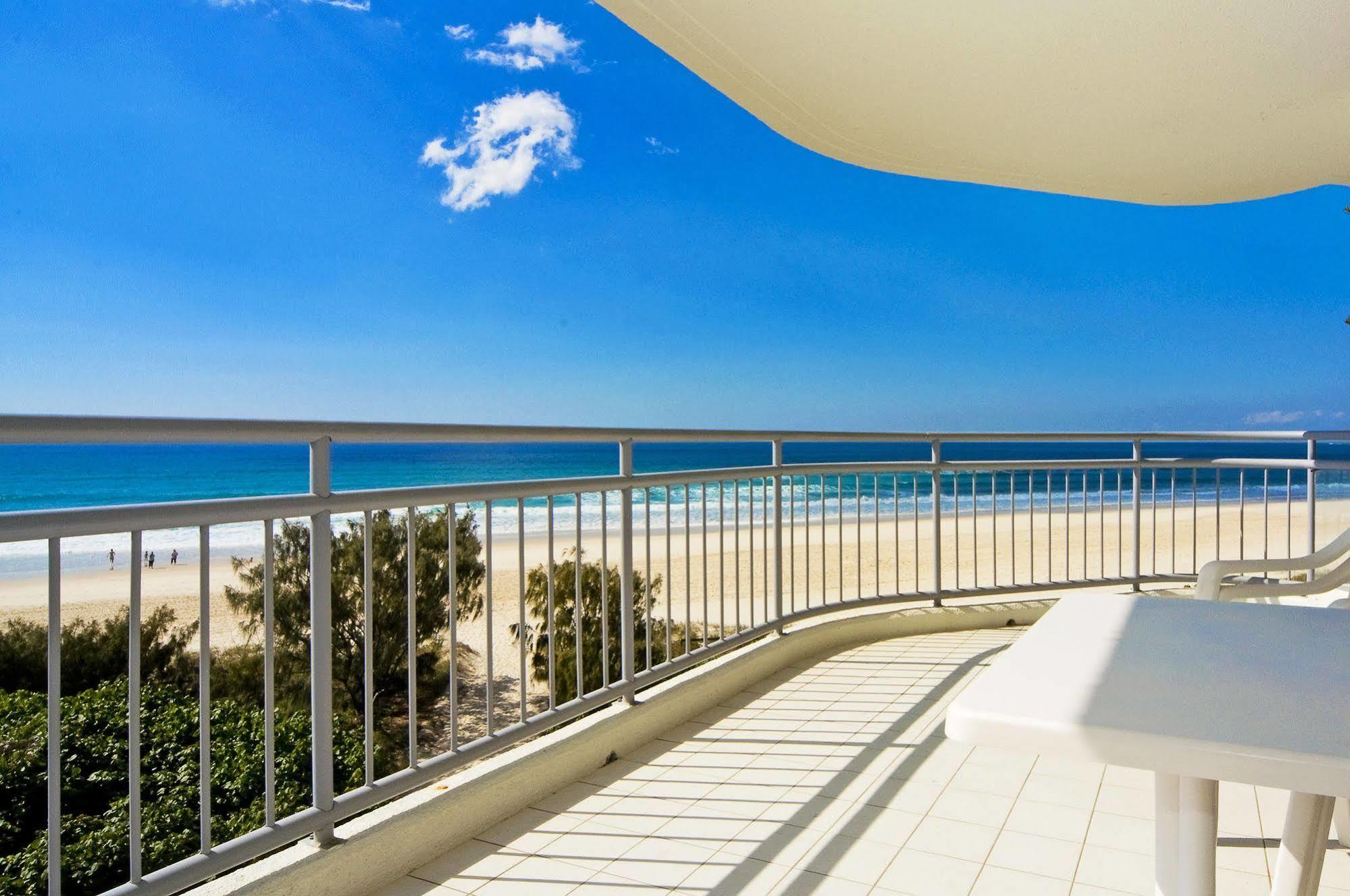 Oceanside Resort - Absolute Beachfront Apartments Gold Coast Luaran gambar