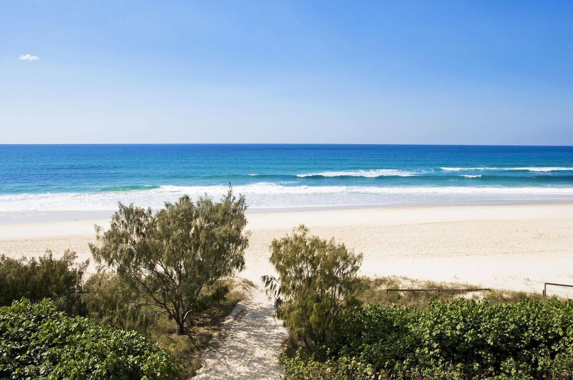 Oceanside Resort - Absolute Beachfront Apartments Gold Coast Luaran gambar